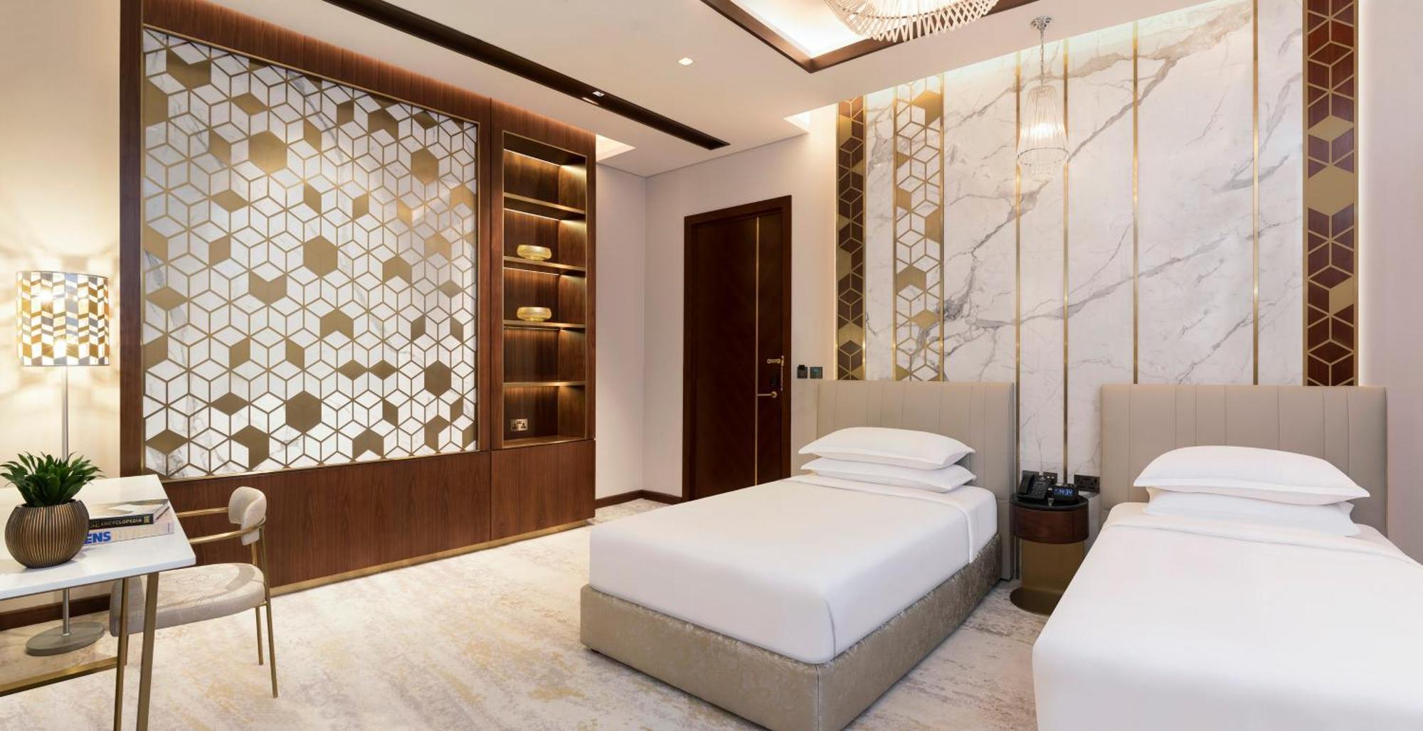Velero Hotel Doha Lusail Zewnętrze zdjęcie A guest room at the hotel