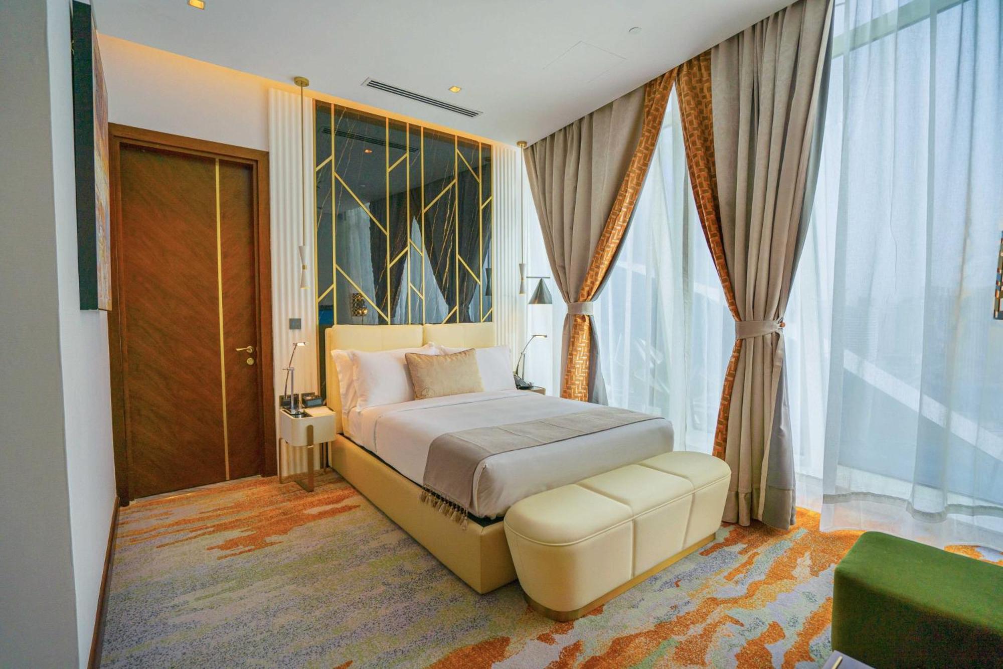 Velero Hotel Doha Lusail Zewnętrze zdjęcie A bedroom at the hotel
